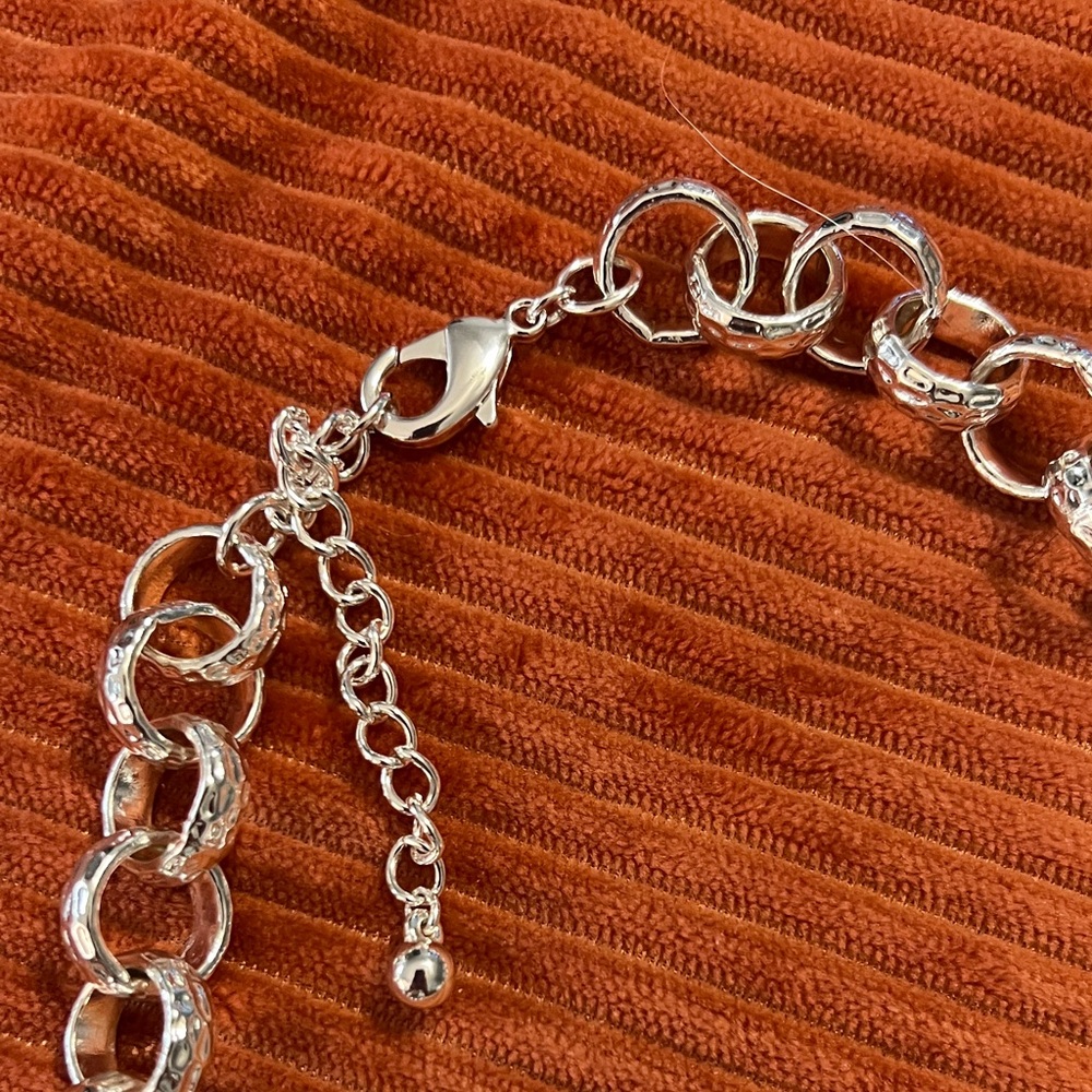 3/$18 Elegant Silver Chain Necklace Lot 1052 - Picture 4 of 6